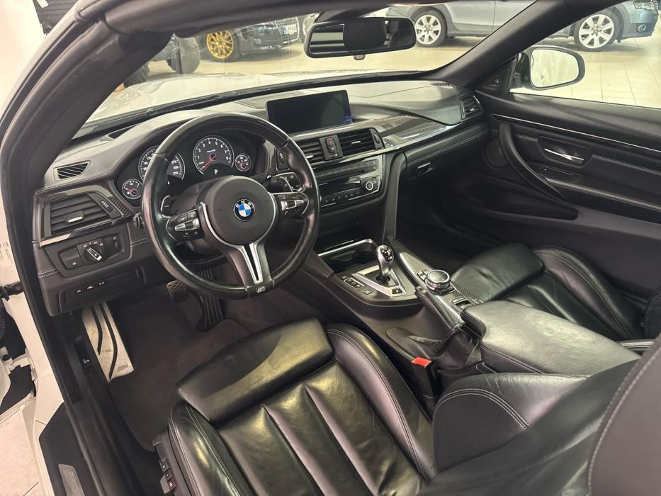 BMW M4 2015