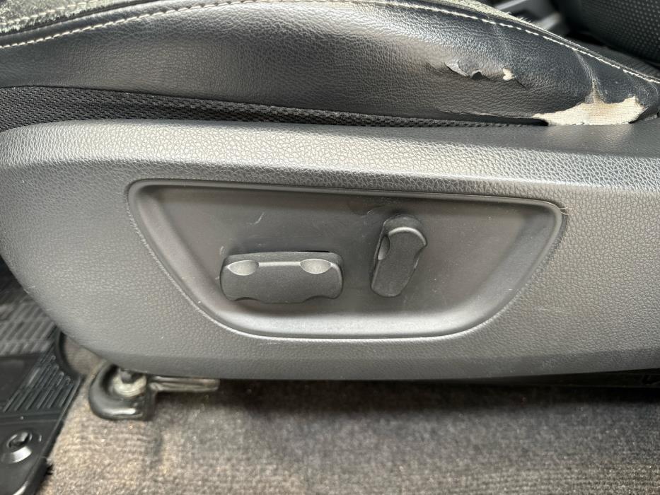 MITSUBISHI L200 2015