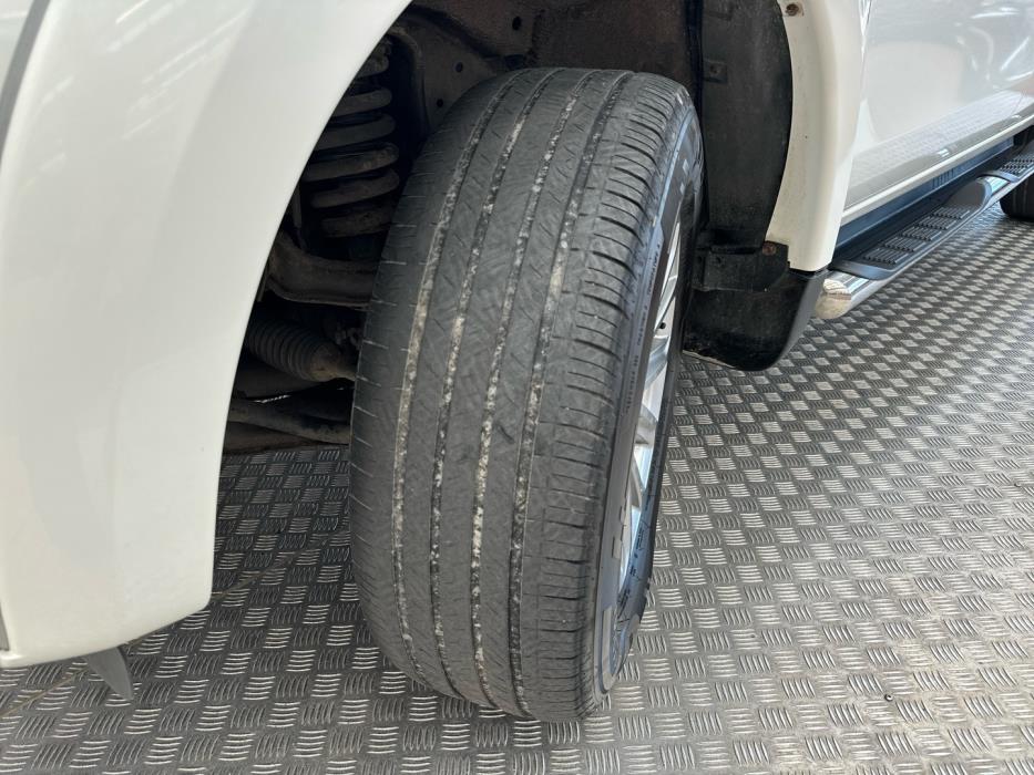 MITSUBISHI L200 2015