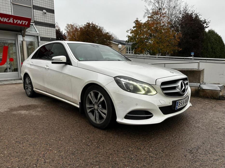 MERCEDES-BENZ E 2015