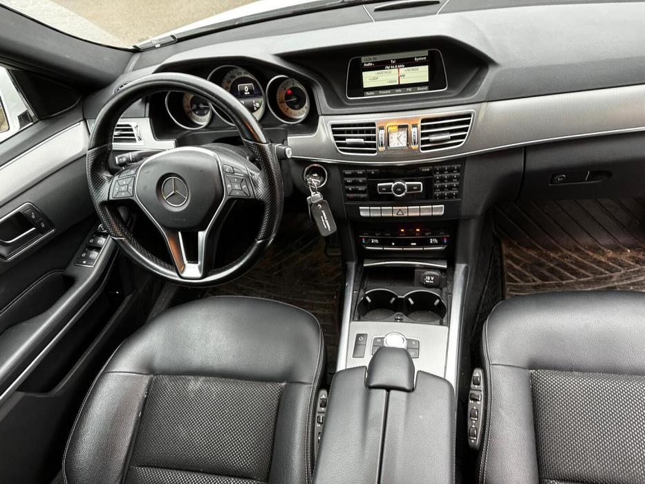 MERCEDES-BENZ E 2015