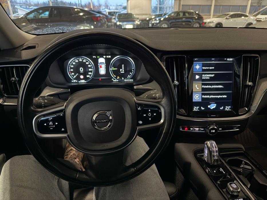 VOLVO V60 2019