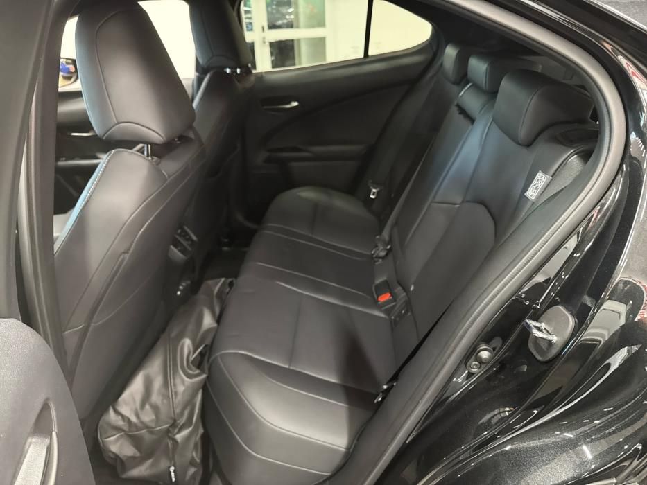 LEXUS UX 2022