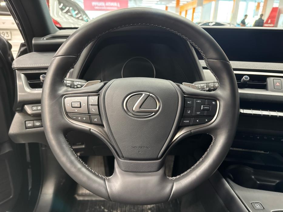 LEXUS UX 2022
