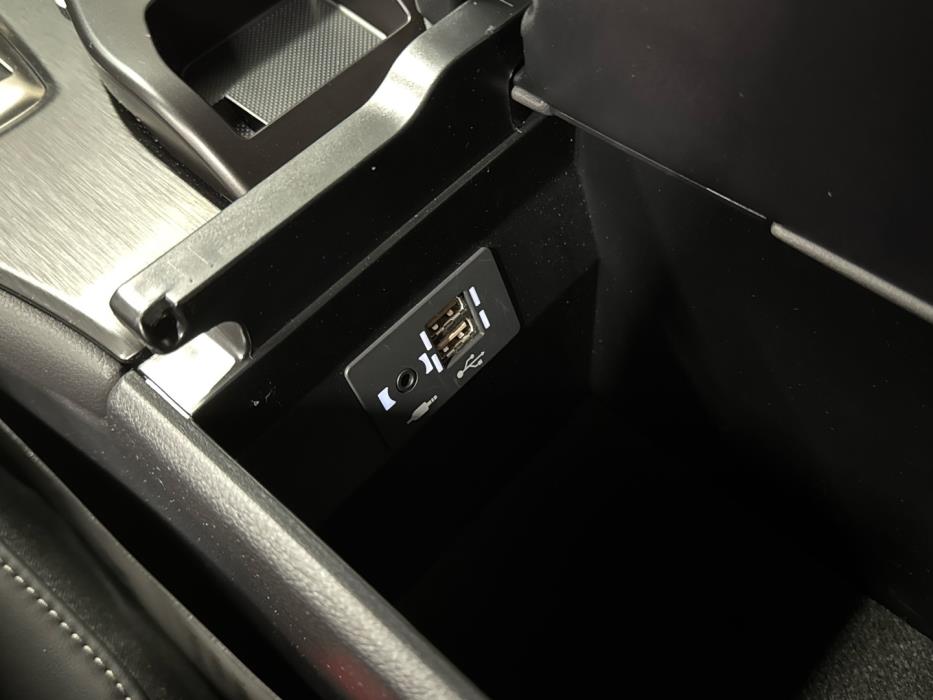 LEXUS UX 2022