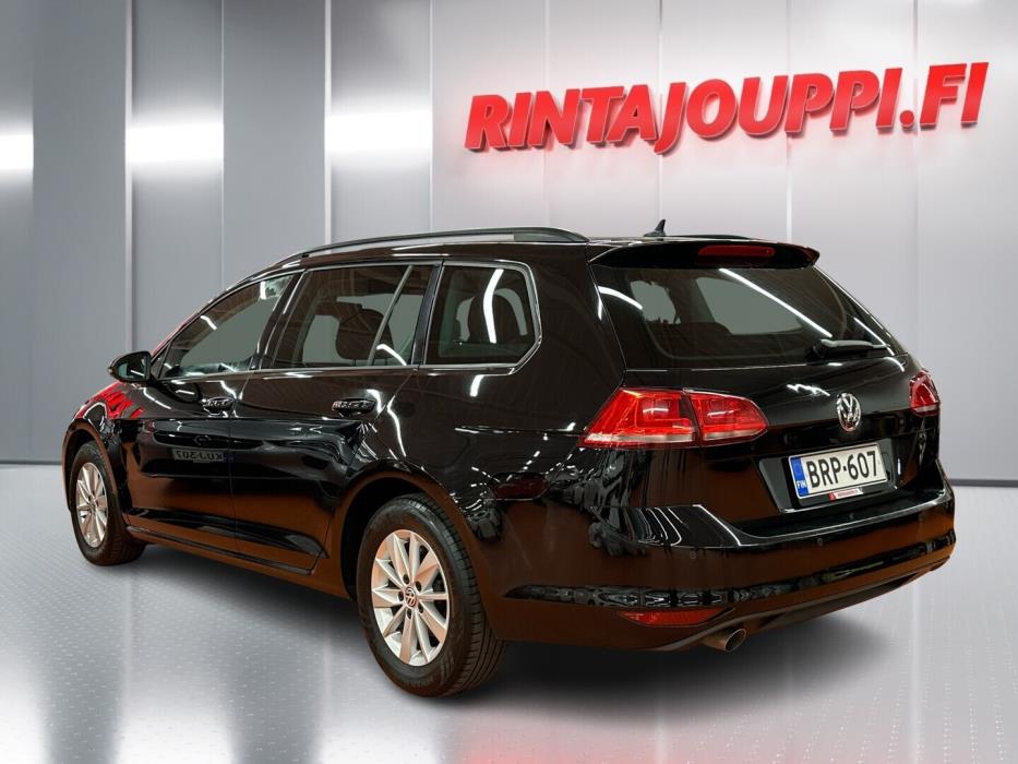 VOLKSWAGEN Golf 2014