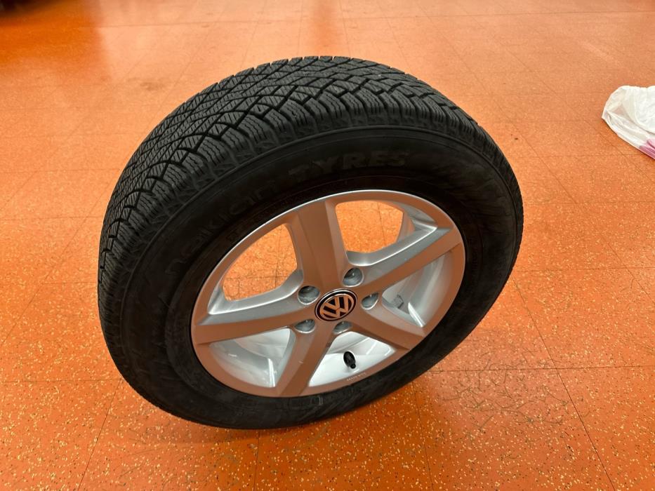 VOLKSWAGEN Golf 2014