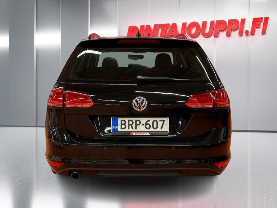 VOLKSWAGEN Golf 2014
