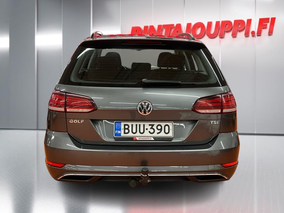 VOLKSWAGEN Golf 2018