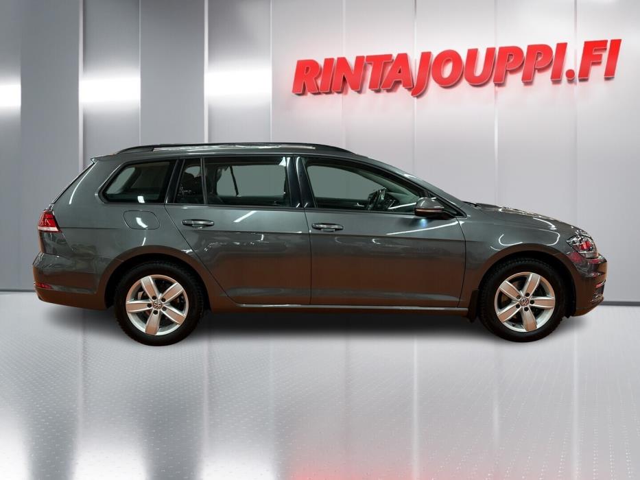 VOLKSWAGEN Golf 2018