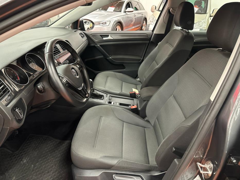 VOLKSWAGEN Golf 2018