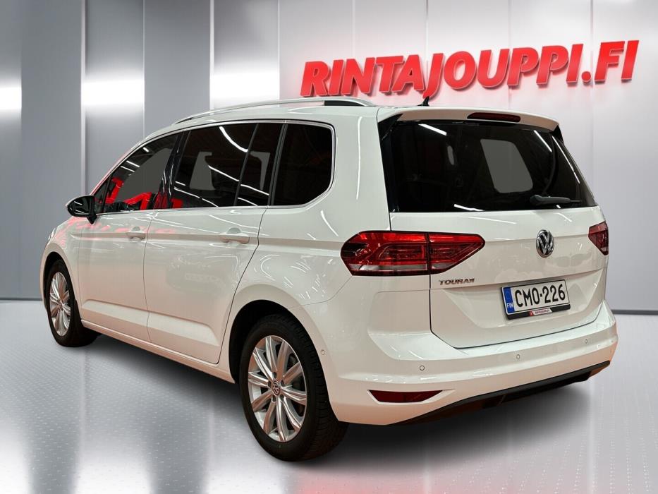 VOLKSWAGEN Touran 2019