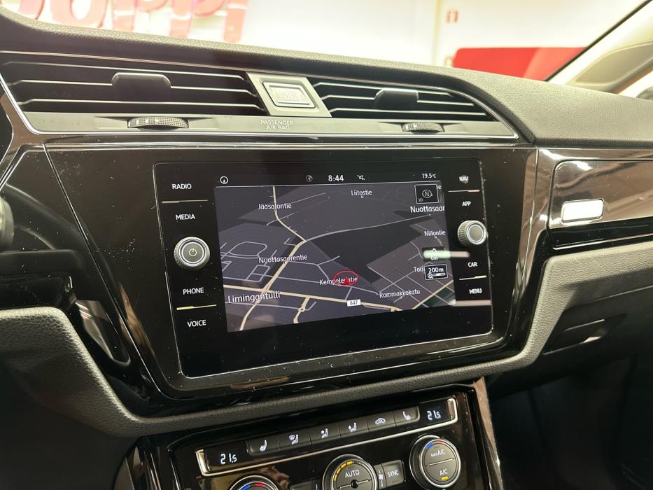 VOLKSWAGEN Touran 2019
