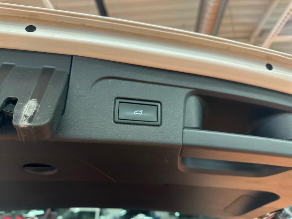 VOLKSWAGEN Touran 2019