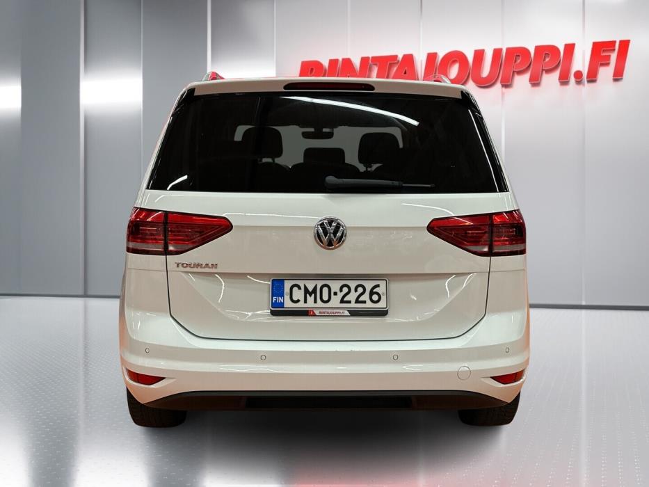 VOLKSWAGEN Touran 2019