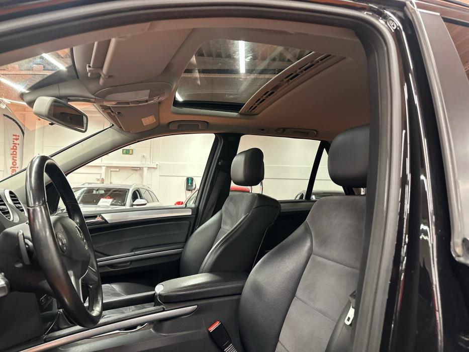 MERCEDES-BENZ ML 2010