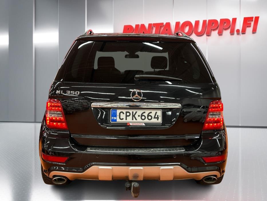 MERCEDES-BENZ ML 2010