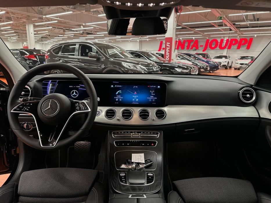 MERCEDES-BENZ E 2021