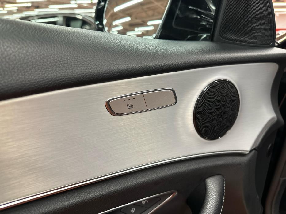 MERCEDES-BENZ E 2021