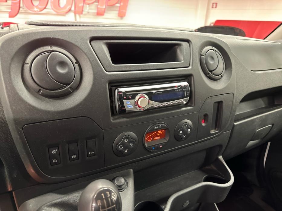 NISSAN NV400 2019