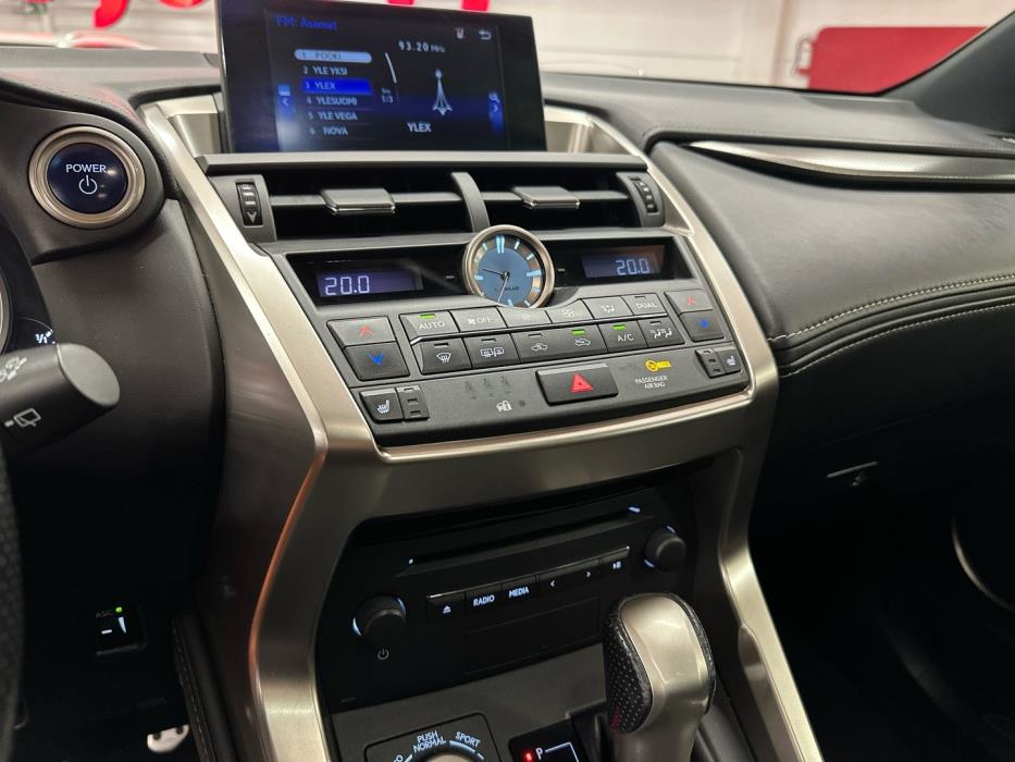 LEXUS NX 2016
