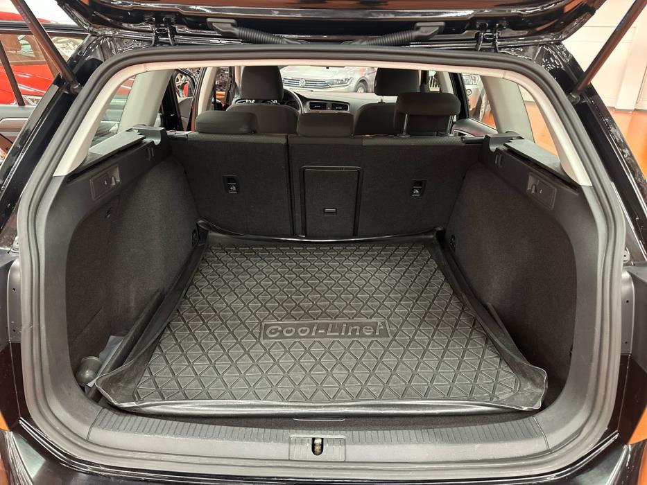 VOLKSWAGEN Golf 2013