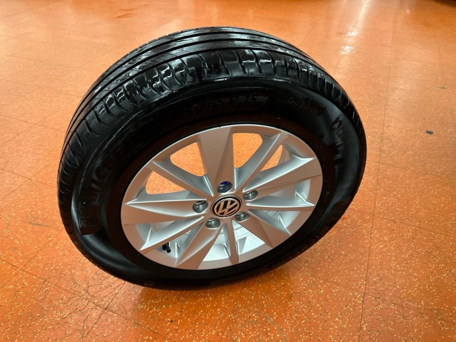 VOLKSWAGEN Golf 2013