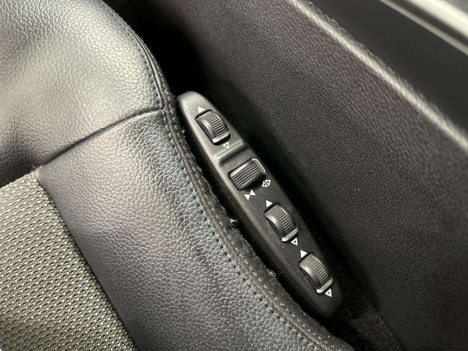 MERCEDES-BENZ E 2010