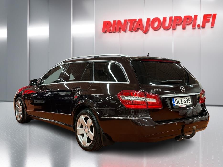 MERCEDES-BENZ E 2010