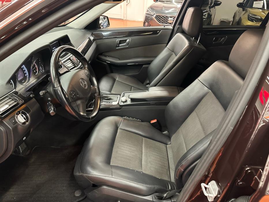 MERCEDES-BENZ E 2010