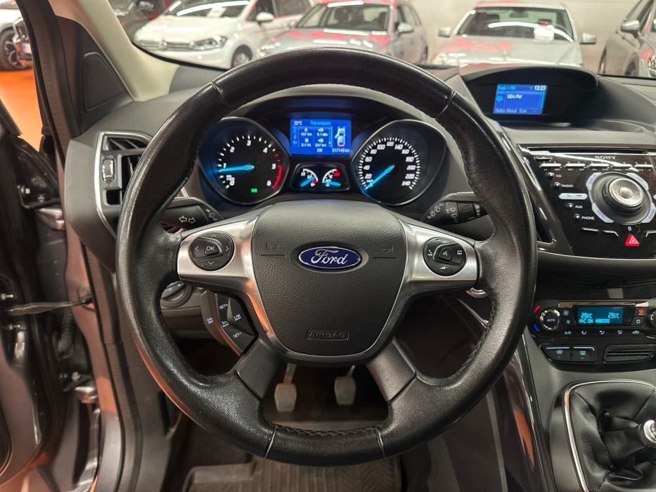 FORD Kuga 2013