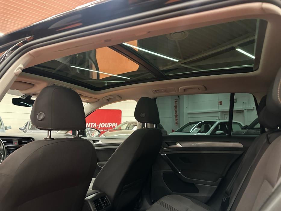 VOLKSWAGEN Golf 2017