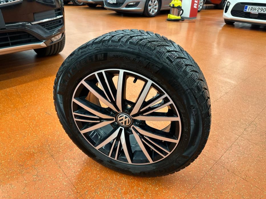 VOLKSWAGEN Golf 2017