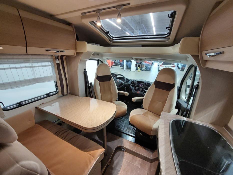 BÜRSTNER Nexxo T569 2013