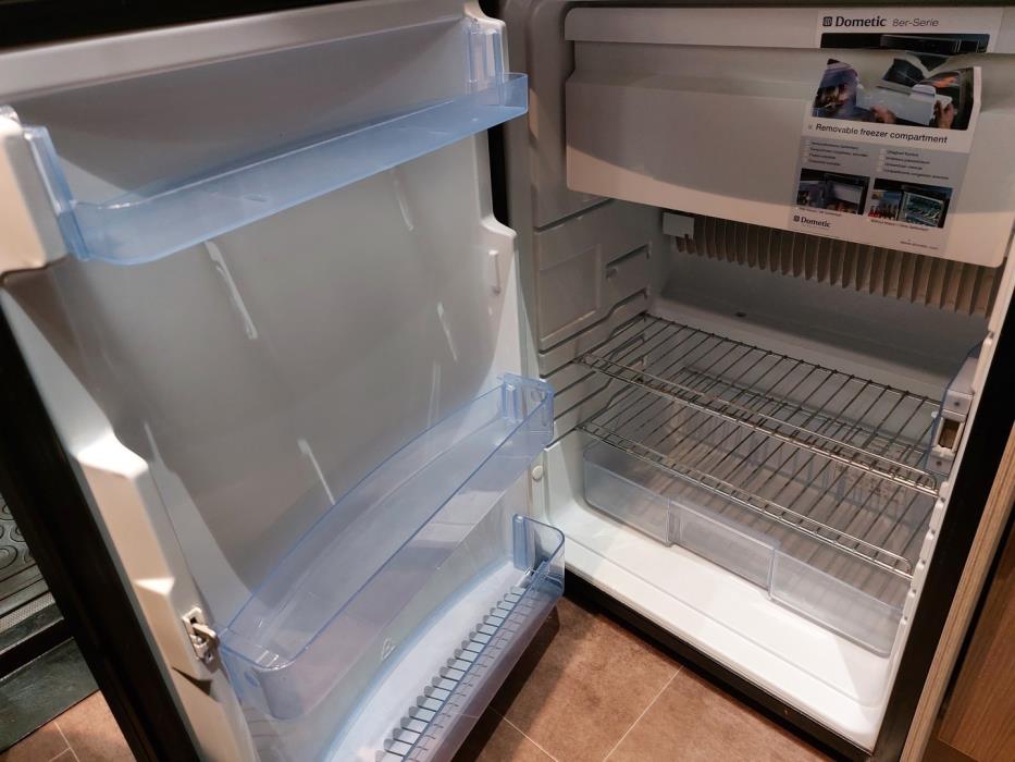 BÜRSTNER Nexxo T569 2013