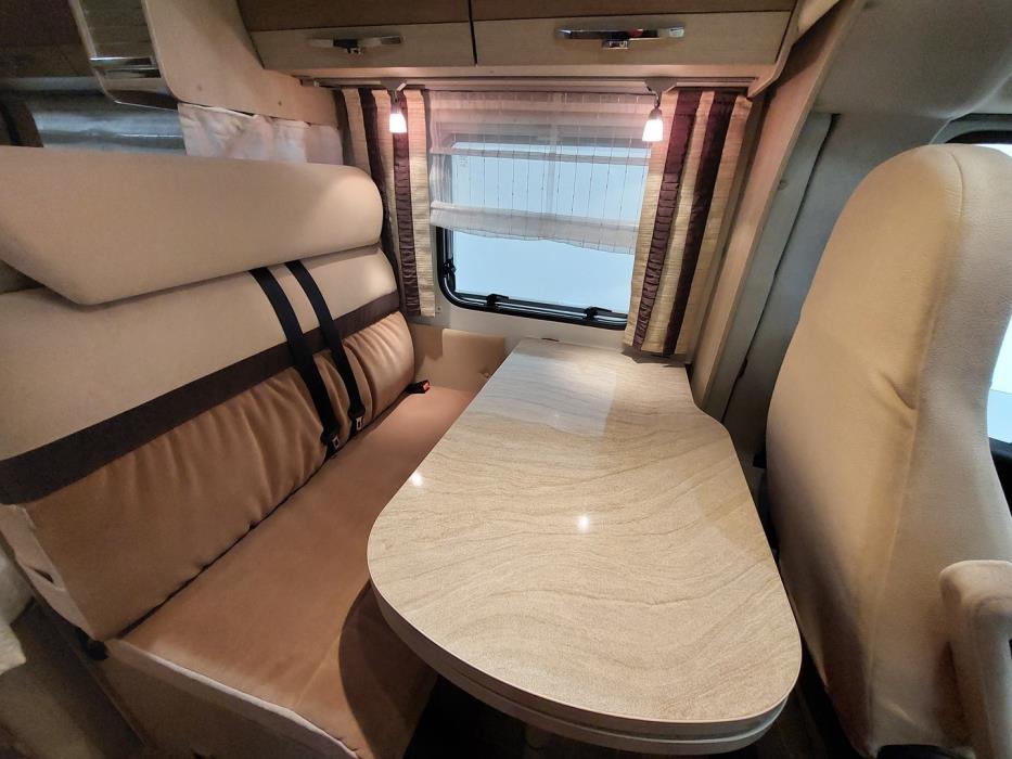 BÜRSTNER Nexxo T569 2013