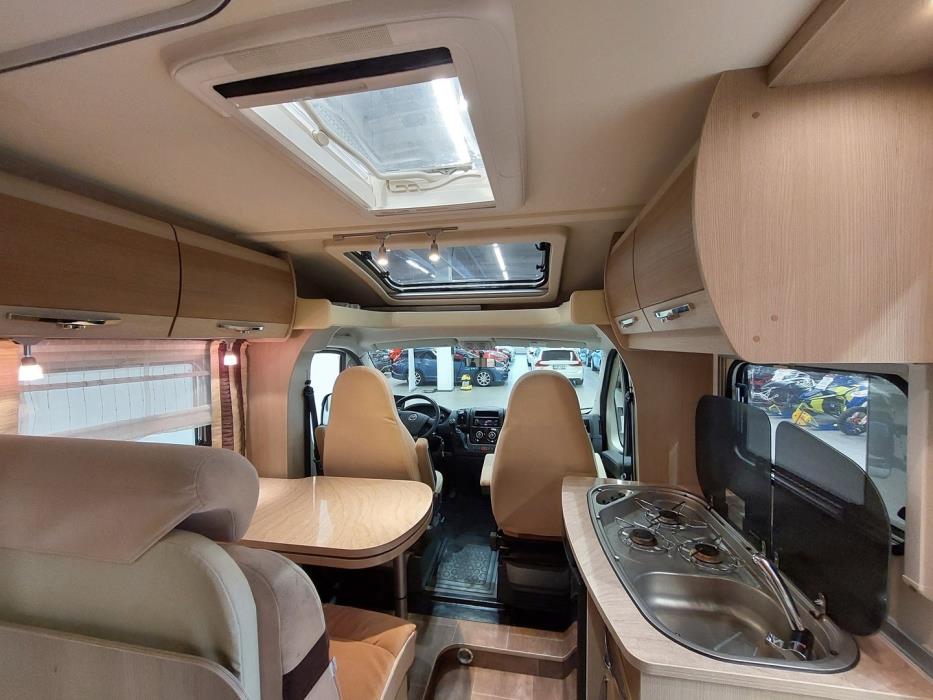 BÜRSTNER Nexxo T569 2013