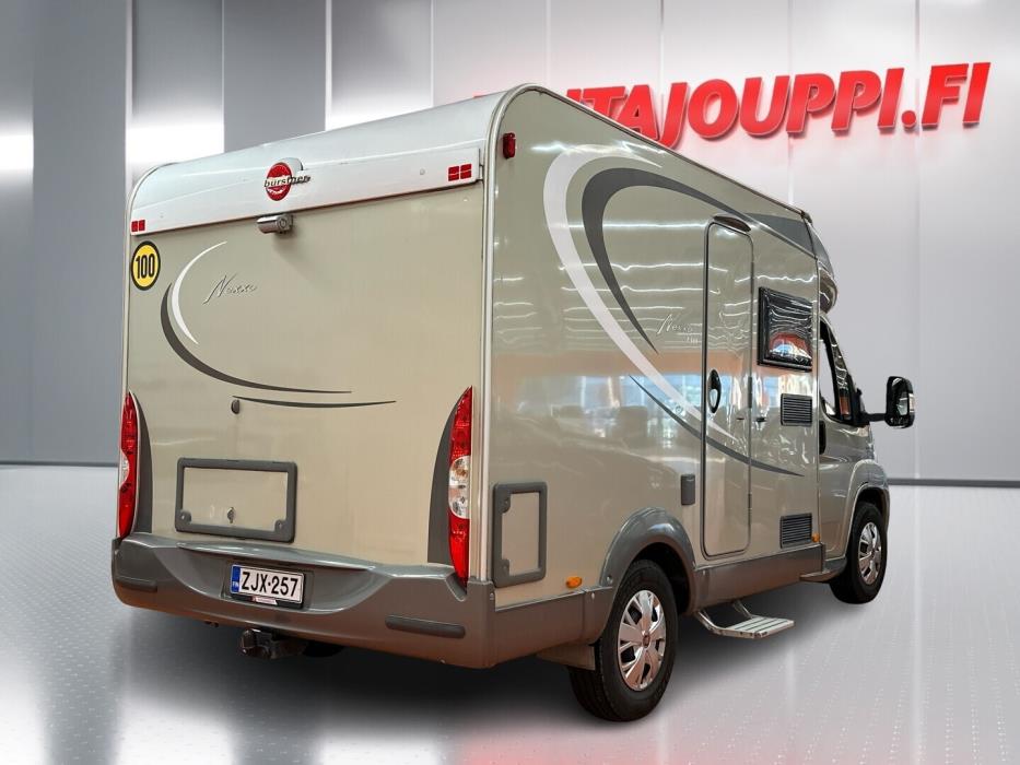 BÜRSTNER Nexxo T569 2013