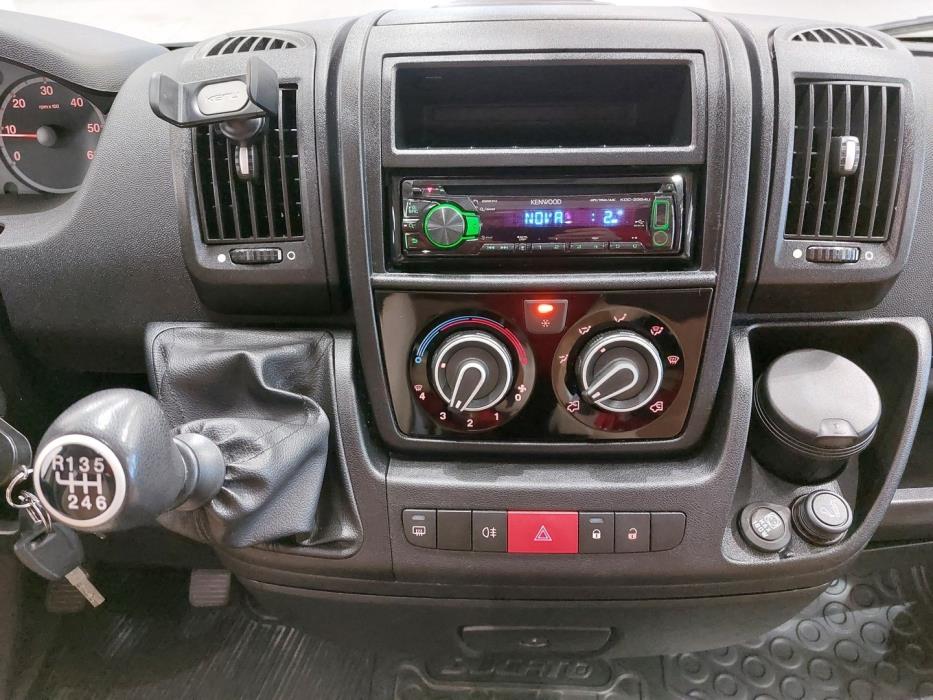 BÜRSTNER Nexxo T569 2013