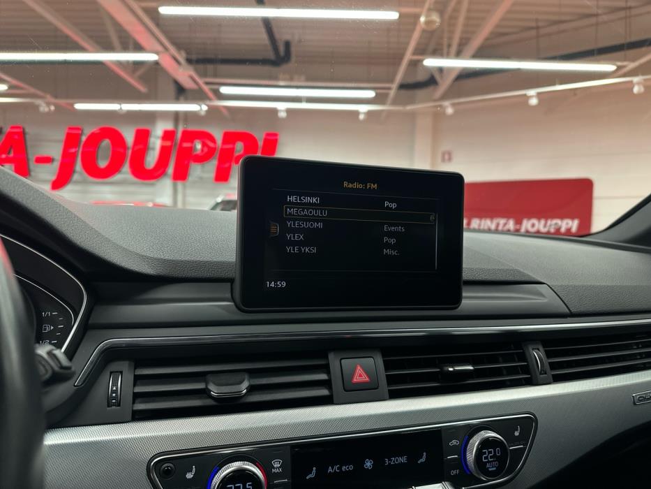 AUDI A4 2016