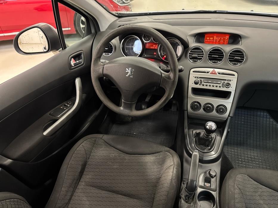 PEUGEOT 308 2010