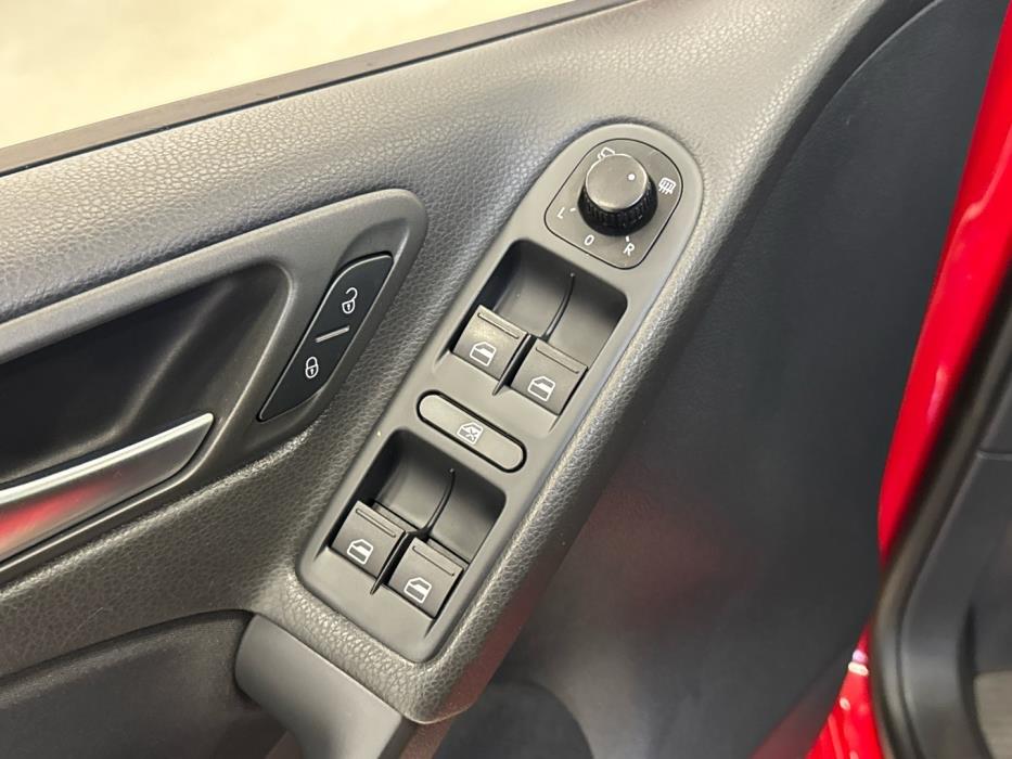 VOLKSWAGEN Golf 2010