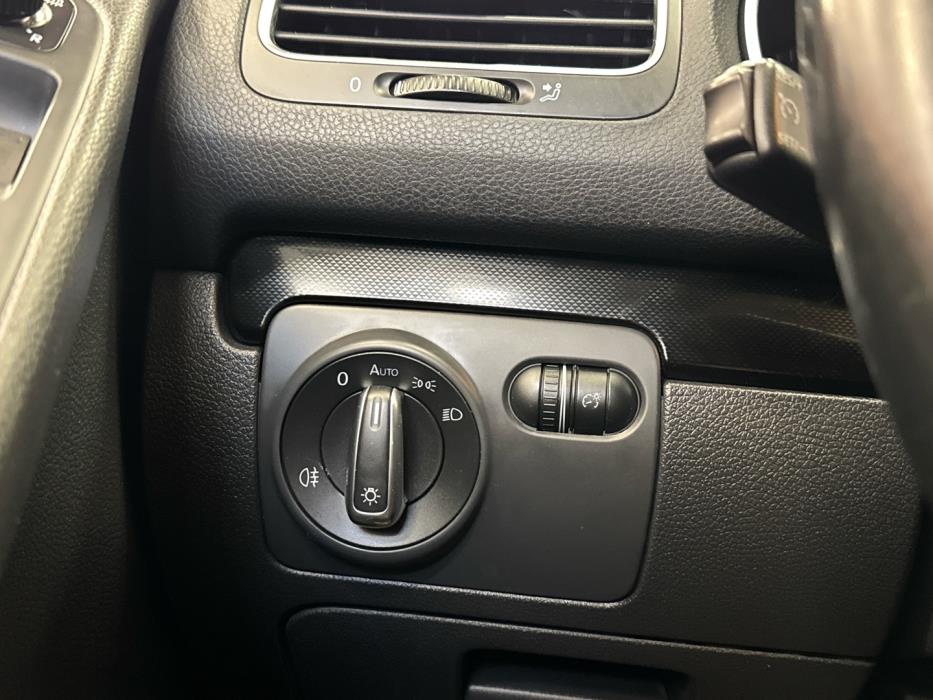 VOLKSWAGEN Golf 2010