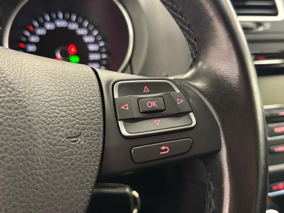 VOLKSWAGEN Golf 2010