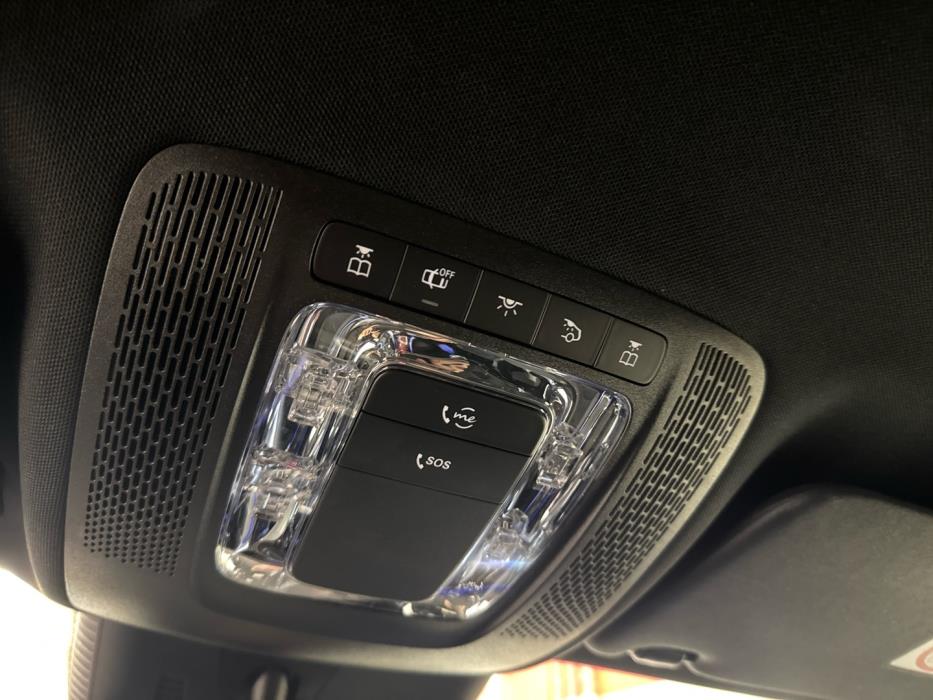 MERCEDES-BENZ GLA 2024