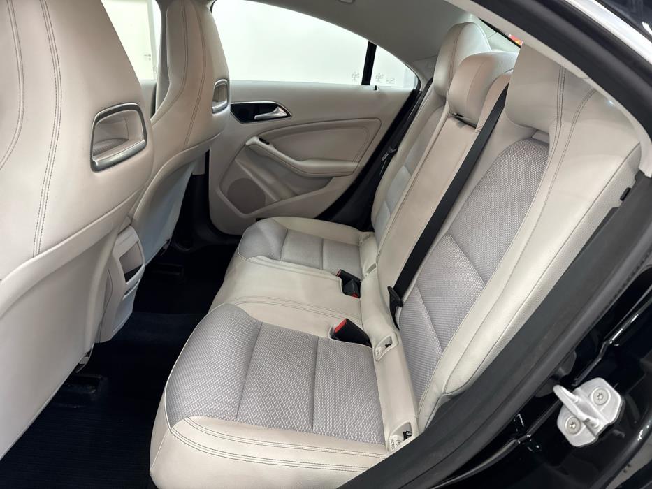 MERCEDES-BENZ CLA 2014
