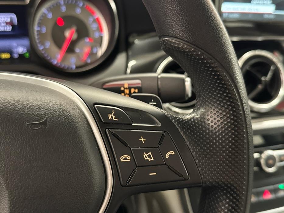 MERCEDES-BENZ CLA 2014