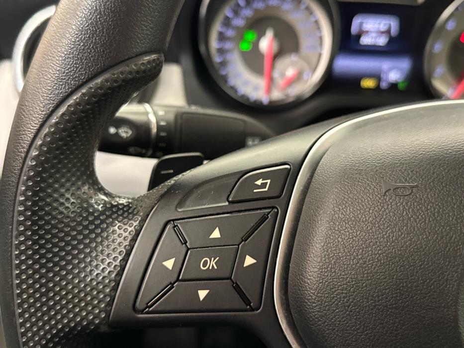 MERCEDES-BENZ CLA 2014