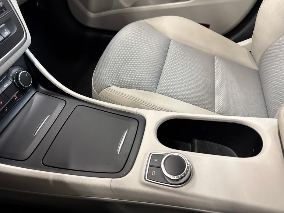 MERCEDES-BENZ CLA 2014