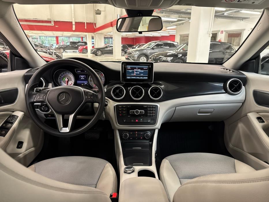MERCEDES-BENZ CLA 2014
